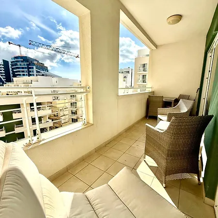 Apartamento 1bdr With Pool Access And Off Seafront